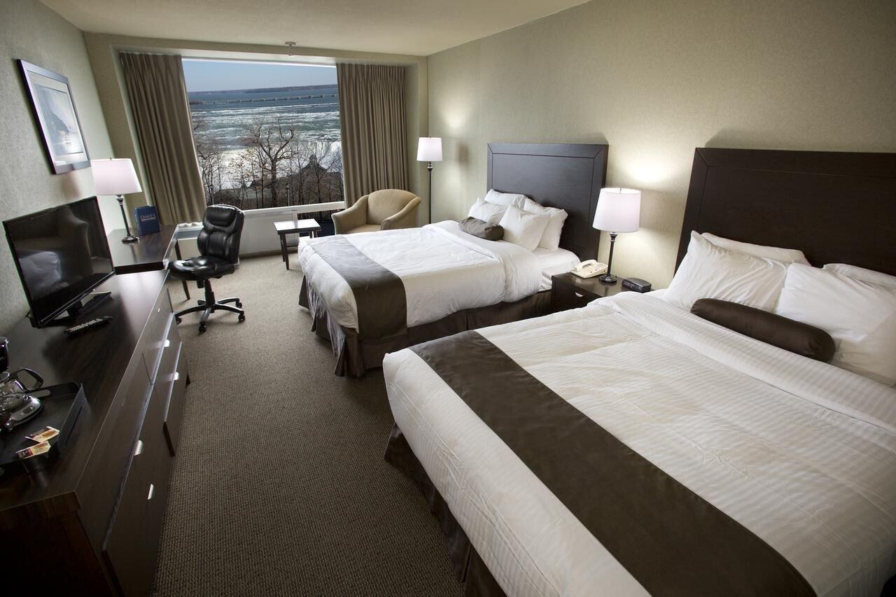 The Oakes Overlooking The Falls Hotel 4*