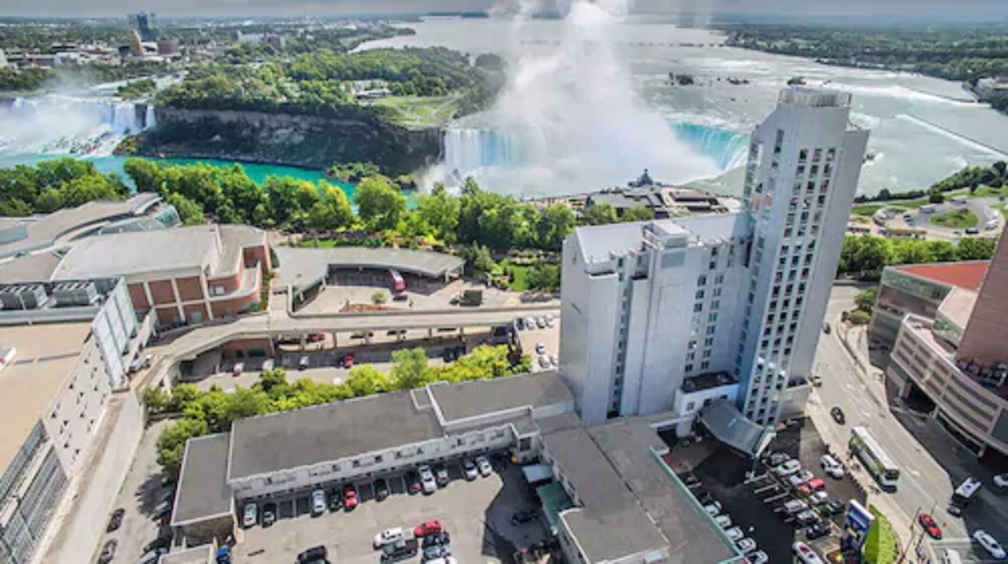 The Oakes Overlooking The Falls