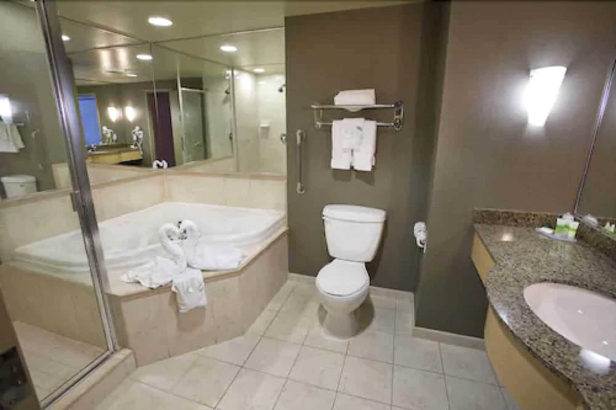 The Oakes Overlooking The Falls 4* Niagara Falls