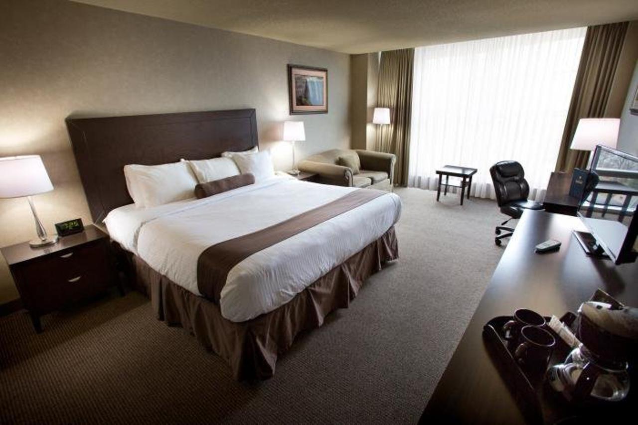 Hotel The Oakes Overlooking The Falls